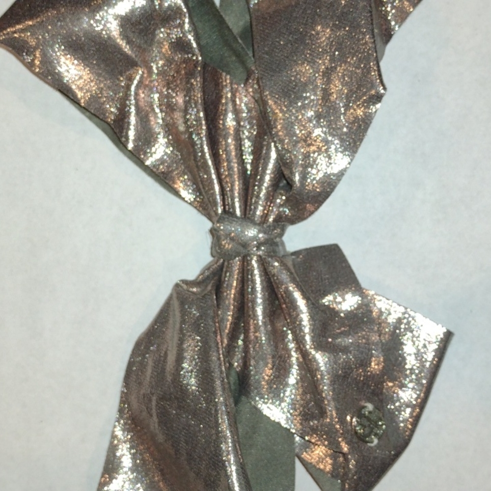 JoJo Siwa Large Grey Sparkle Bow